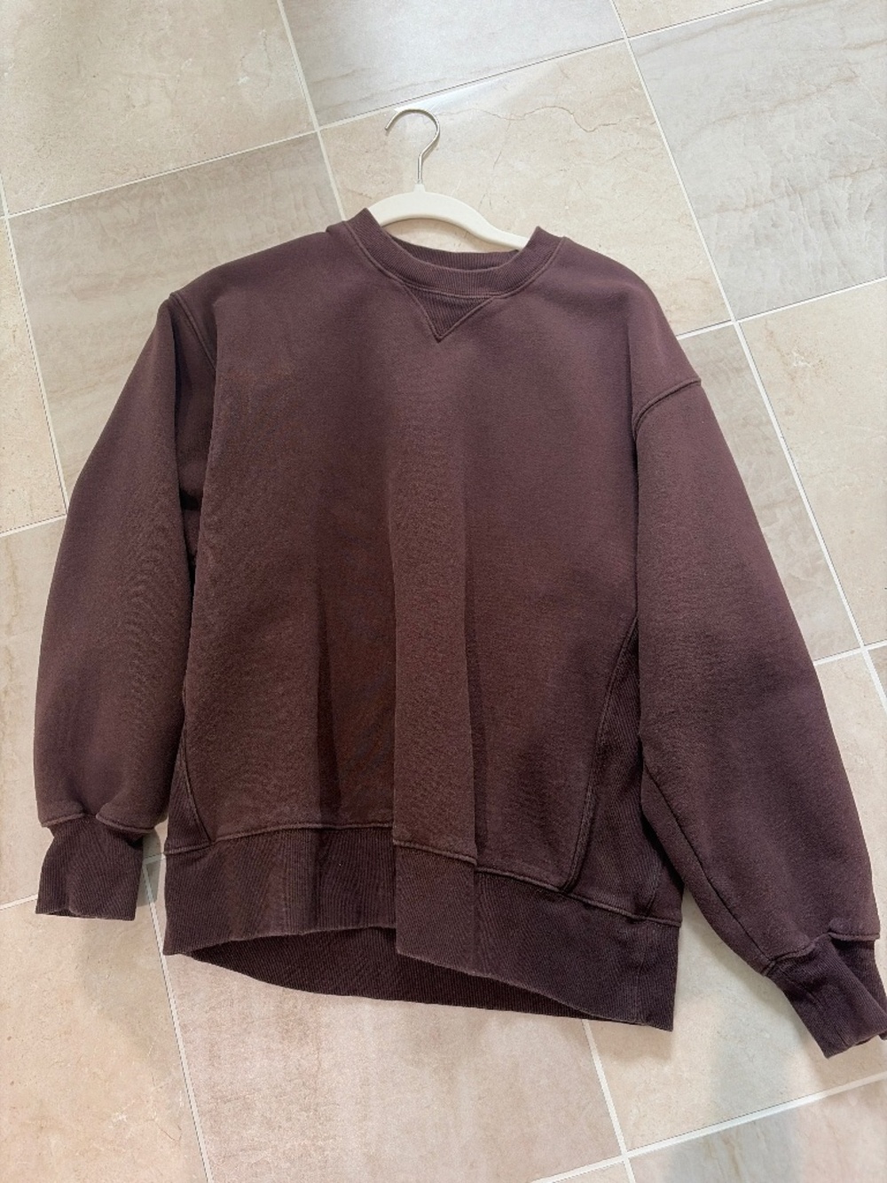 Aritzia crewneck